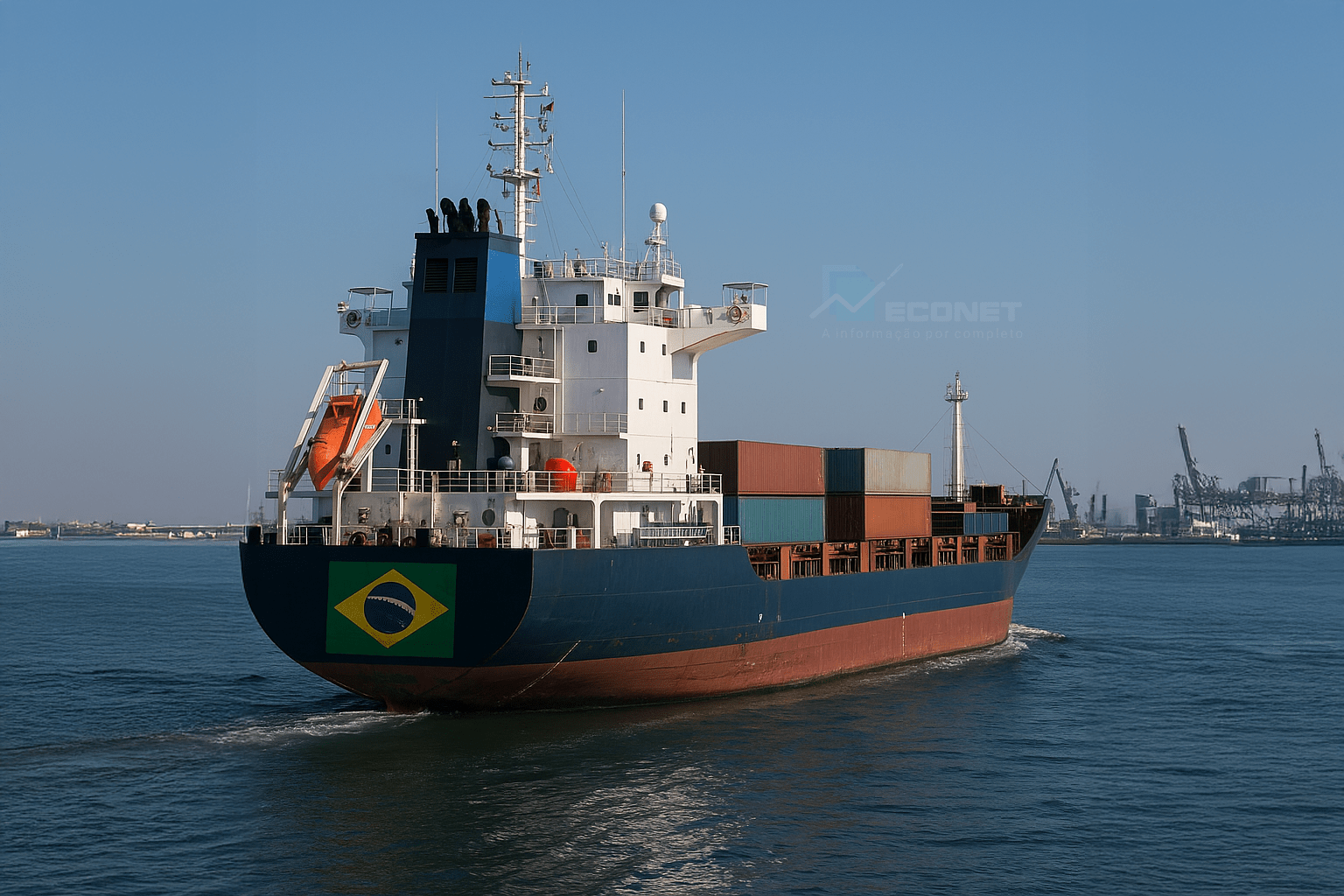 Navio de carga com bandeira brasileira atracado em estaleiro, ilustrando o Registro Especial Brasileiro (REB) e os benefícios fiscais para a indústria naval.